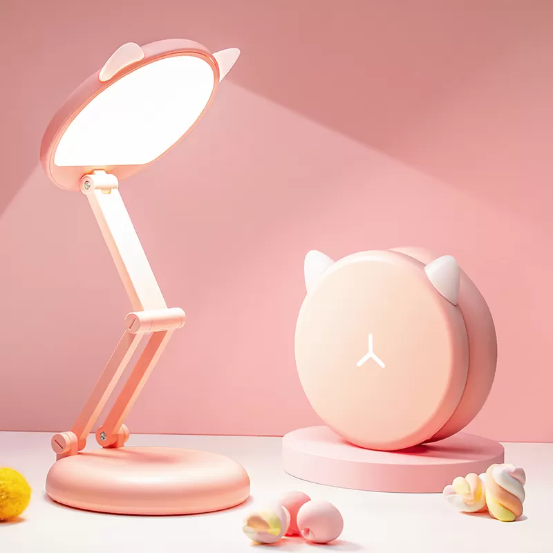 desk-lamp.webp desk-lamp.webp